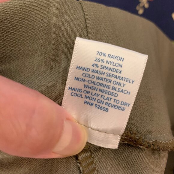 NWT Olive Green / Khaki Cropped Stretch Pants - Picture 5 of 5